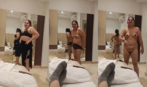 Horny Desi Sex MMS of  Wife Blowjob and Sex