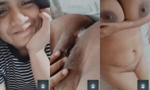 Watch Sexy Desi Girl Shows her Boobs and Pussy